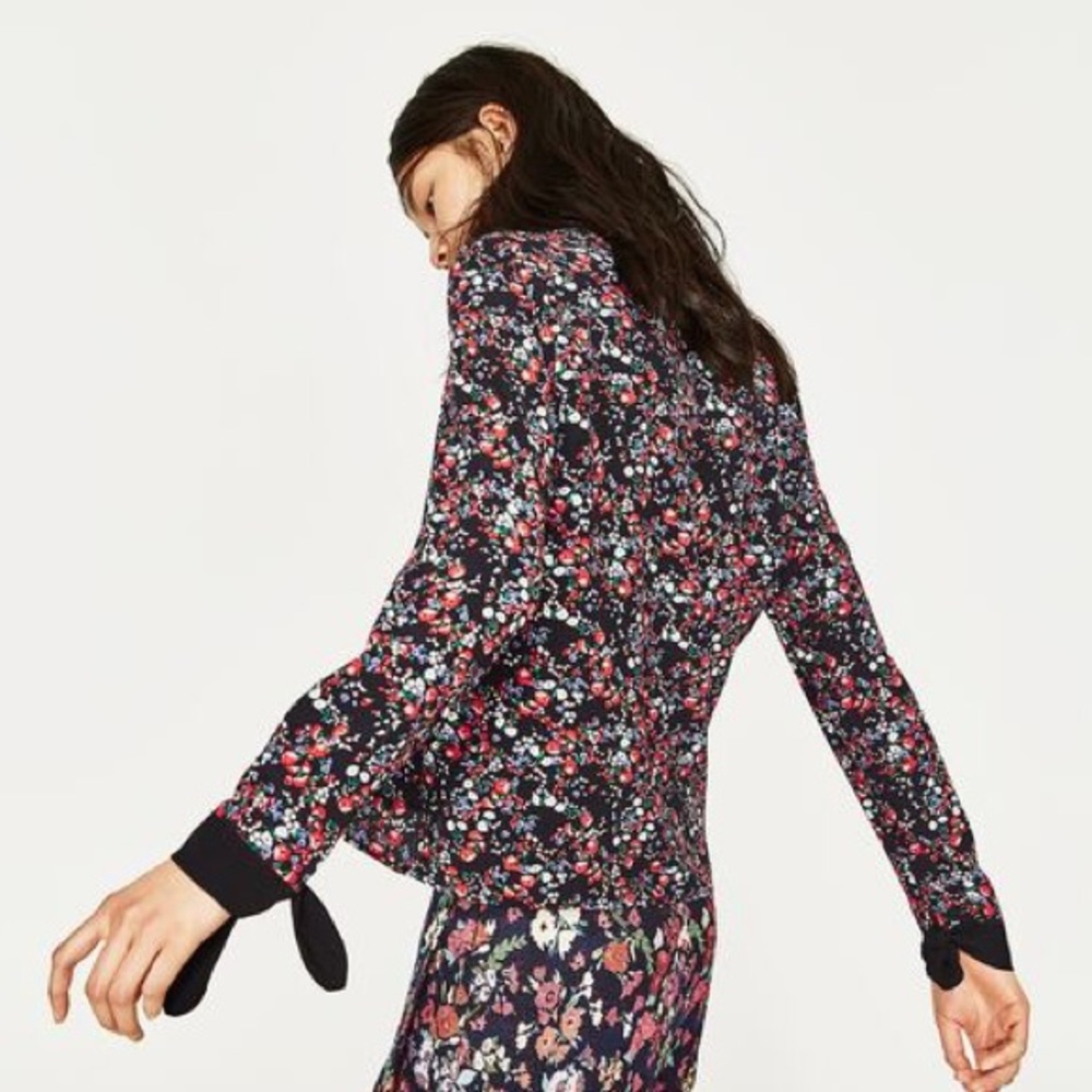 Zara floral tie front long sleeve blouse women’s small casual